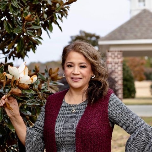 Meet your Posher, Ruth - Picture 1 of 1